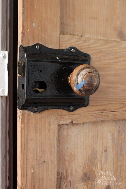 wood_doorknob