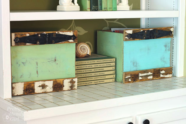 rustic-box-crates-in-bookshelves