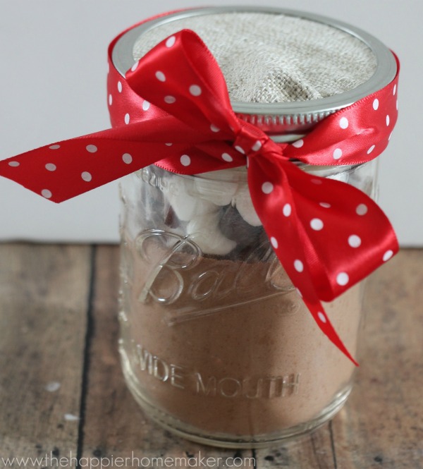 Hostess Gift Ideas - Hot Cocoa Mix in a Jar