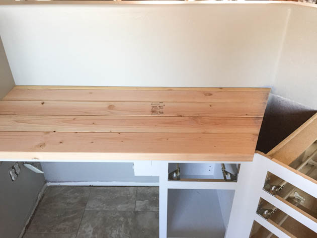 Build a Wood Plank Desktop for about $40