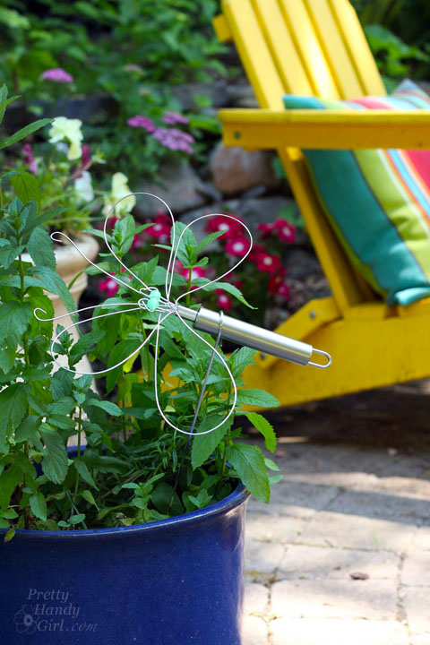 Dragonfly Garden Decor using a Dollar Store Whisk and Skewer | Pretty Handy Girl