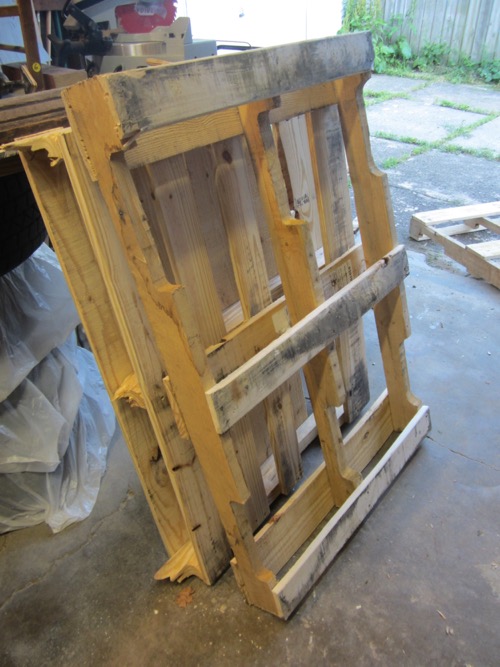 How to Make an Air Conditioner Screen from Pallets