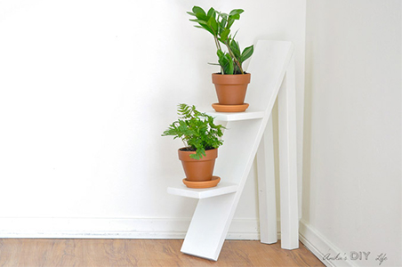 Easy two-tiered plant stand made from scrap wood