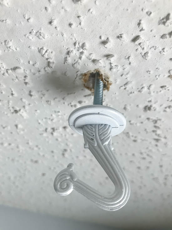 Installing ceiling hook with toggle bolt